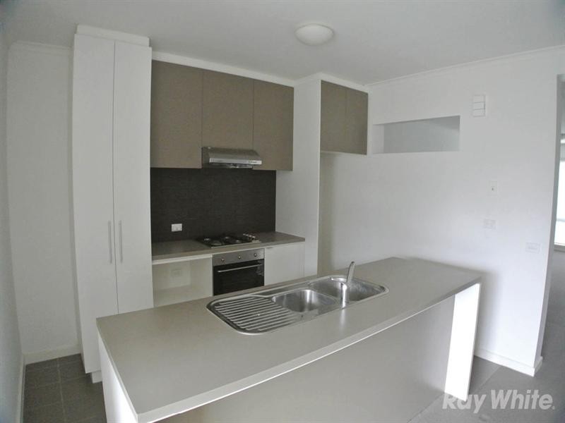 61 Waverley Park Drive, Mulgrave VIC 3170