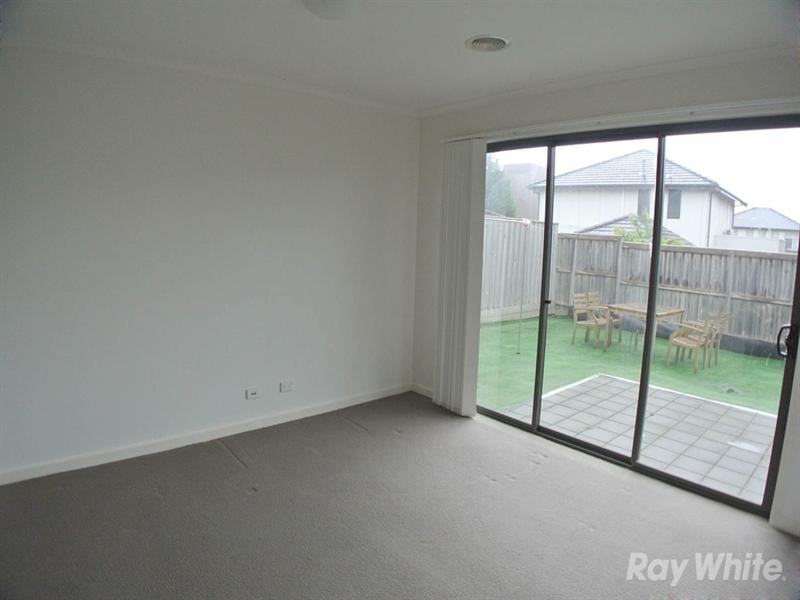 61 Waverley Park Drive, Mulgrave VIC 3170