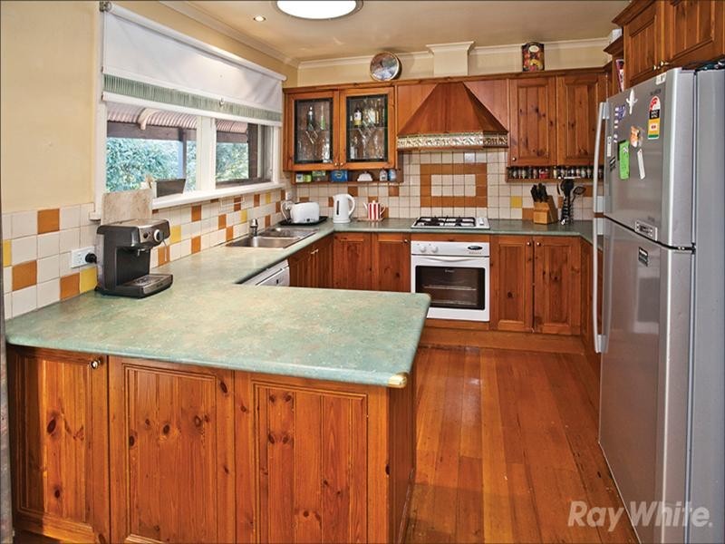 29 Winmalee Drive, Glen Waverley VIC 3150