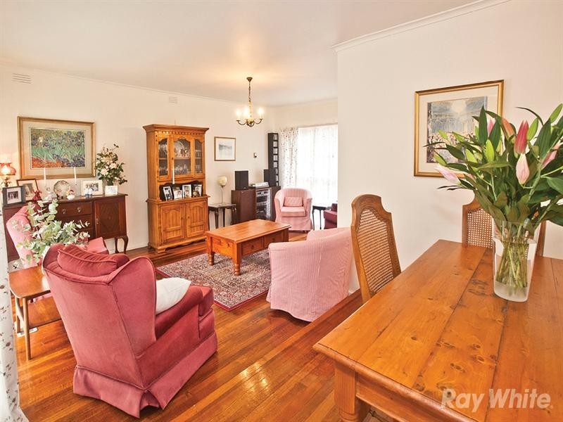 22 Hallows Street, Glen Waverley VIC 3150