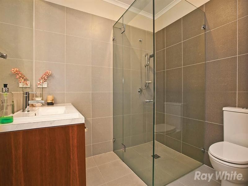 2/22 Hansworth Street, Mulgrave VIC 3170