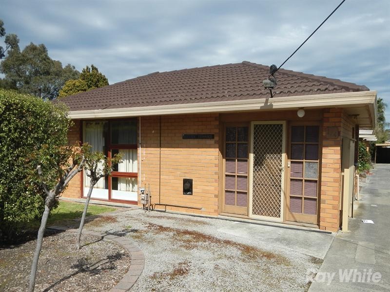 1/4 Batten Street, Glen Waverley VIC 3150