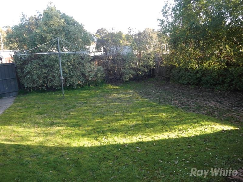 10 Farmer Street, Ashwood VIC 3147