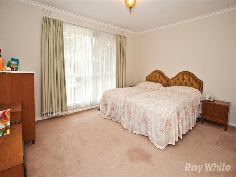 37 Sandgate Avenue, Glen Waverley VIC 3150