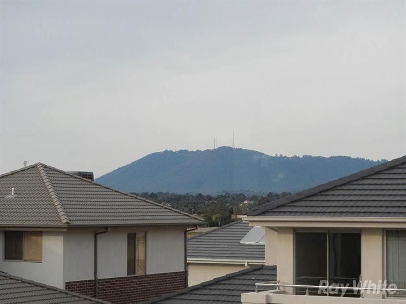 34 Grove Way, Wantirna South VIC 3152