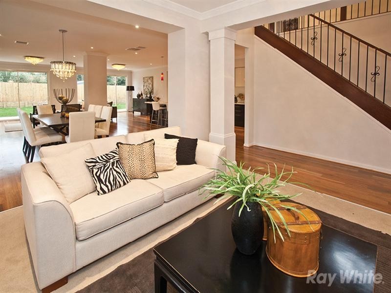 32 Vermont Street, Glen Waverley VIC 3150