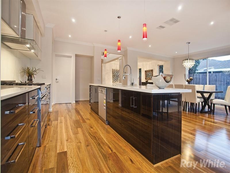 32 Vermont Street, Glen Waverley VIC 3150