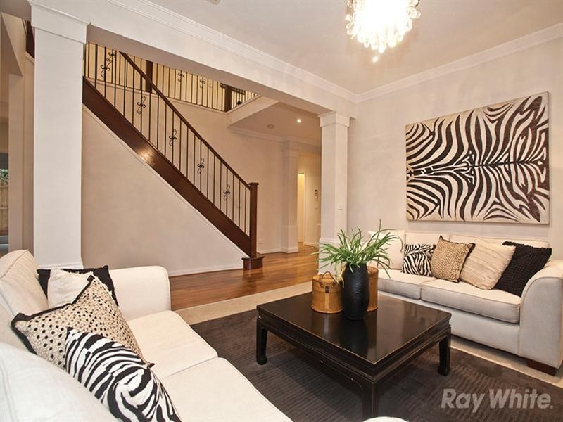 32 Vermont Street, Glen Waverley VIC 3150