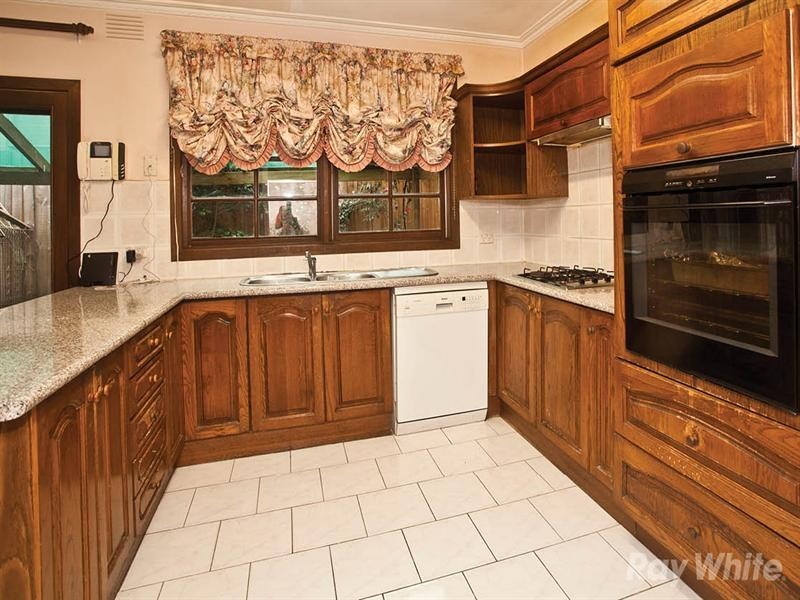 7 Strickland Drive, Wheelers Hill VIC 3150