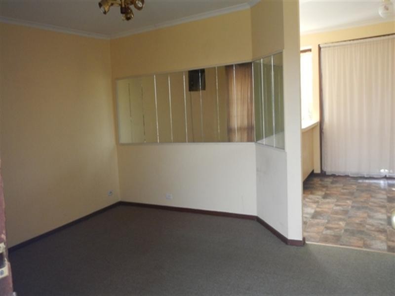 6 Chester Drive, Hampton Park VIC 3976