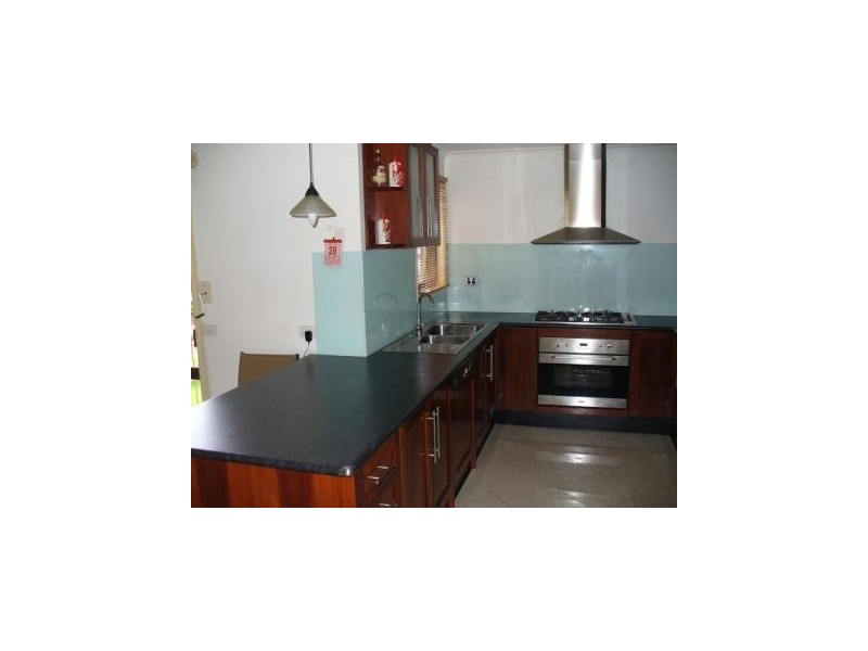 10 Kenross Drive, Wheelers Hill VIC 3150