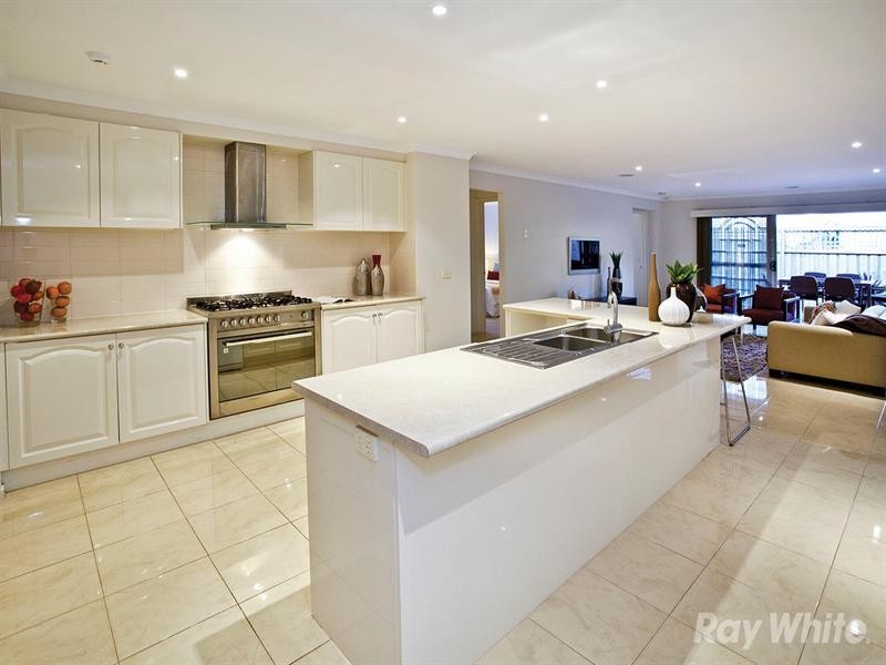 2 Wootoona Court, Mulgrave VIC 3170