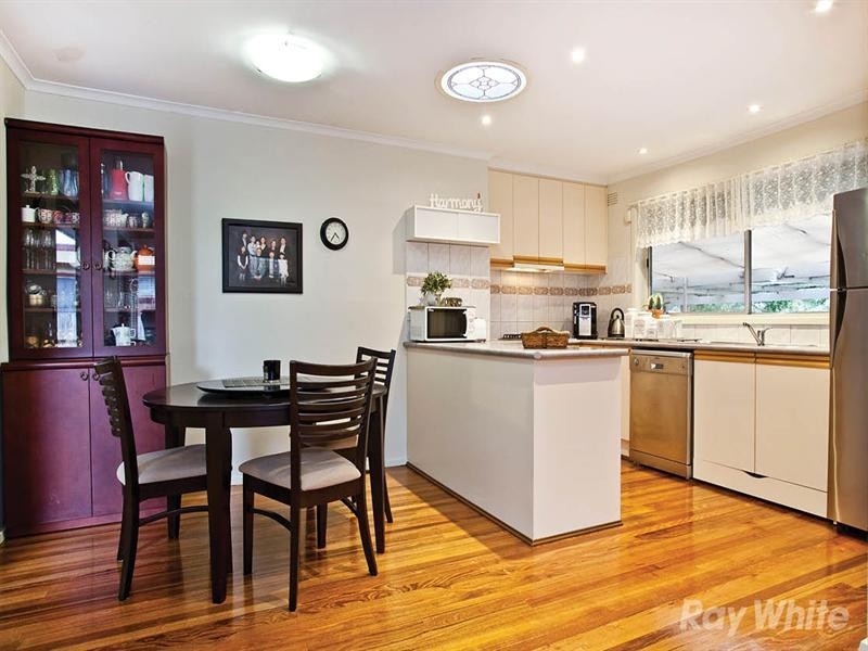 25 Huxley Avenue, Mulgrave VIC 3170