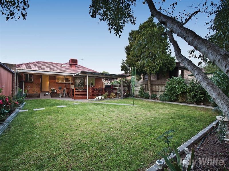 25 Huxley Avenue, Mulgrave VIC 3170