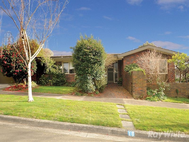 18 Stableford Avenue, Glen Waverley VIC 3150