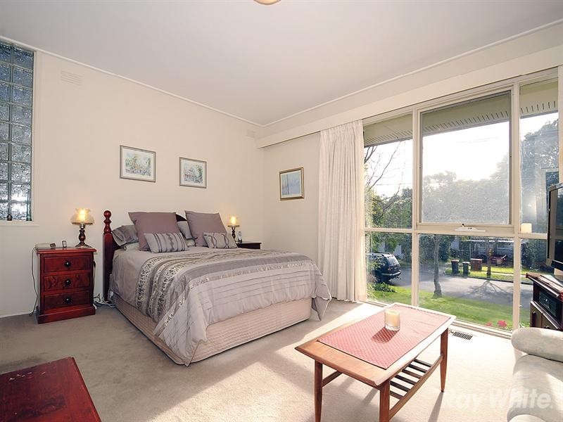 18 Stableford Avenue, Glen Waverley VIC 3150