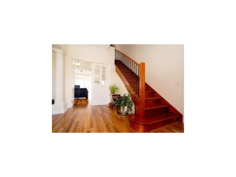 8 Albert Crescent, Mulgrave VIC 3170