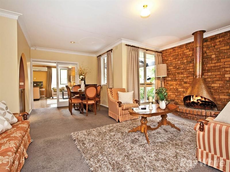 81 Brandon Park Drive, Wheelers Hill VIC 3150