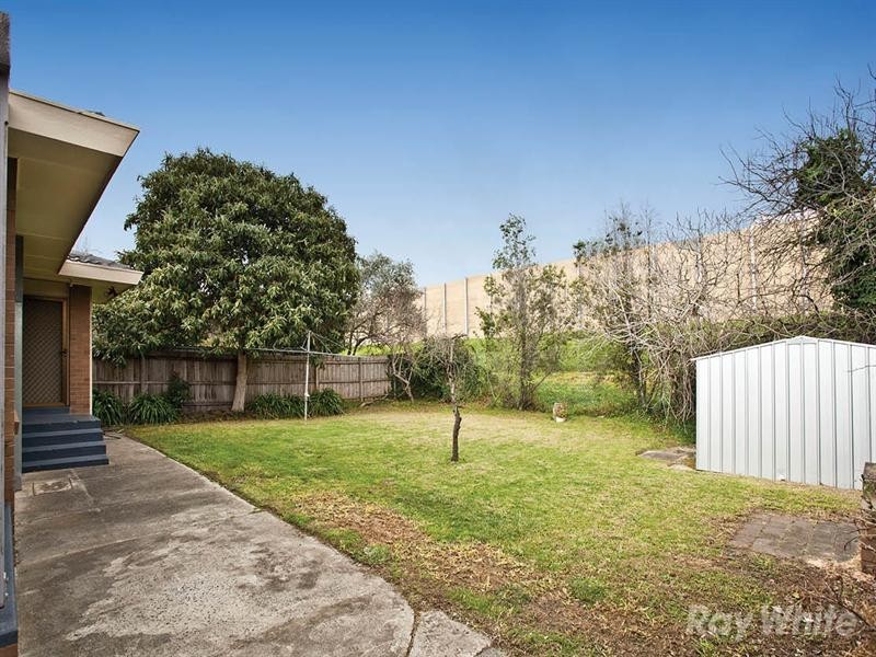 81 Brandon Park Drive, Wheelers Hill VIC 3150