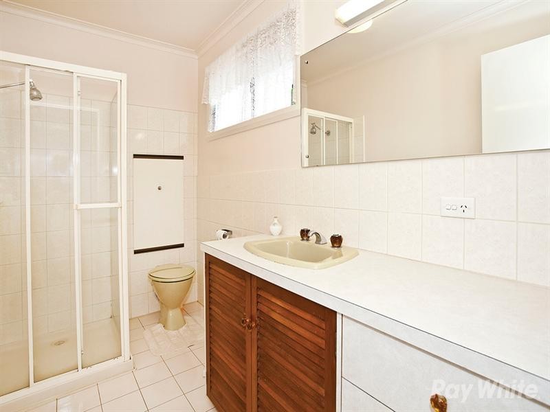 2 Blossom Court, Glen Waverley VIC 3150