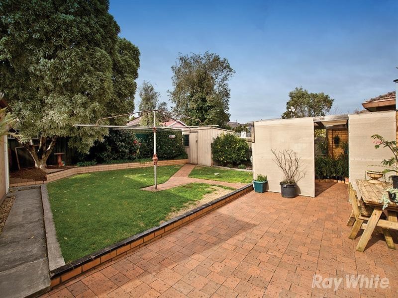 2 Blossom Court, Glen Waverley VIC 3150