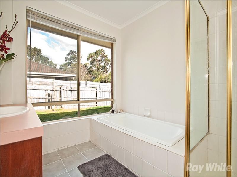 7 Tuskar Place, Carrum Downs VIC 3201