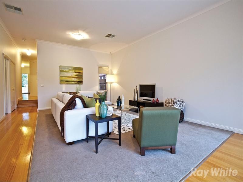 18A Coomleigh Avenue, Glen Waverley VIC 3150