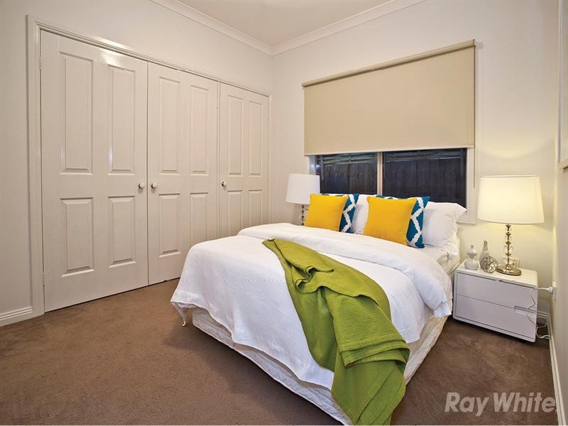 18A Coomleigh Avenue, Glen Waverley VIC 3150