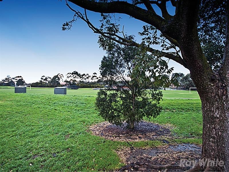 18A Coomleigh Avenue, Glen Waverley VIC 3150