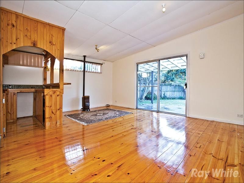 23 Johnson Drive, Glen Waverley VIC 3150