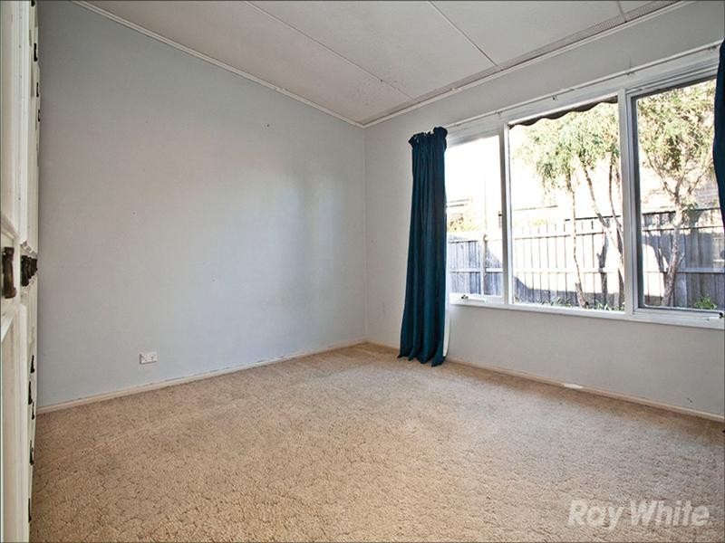 23 Johnson Drive, Glen Waverley VIC 3150