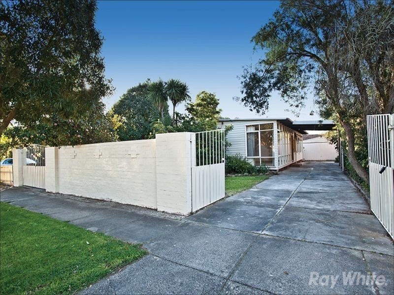 23 Johnson Drive, Glen Waverley VIC 3150