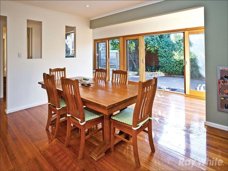 10 Eriden Close, Glen Waverley VIC 3150