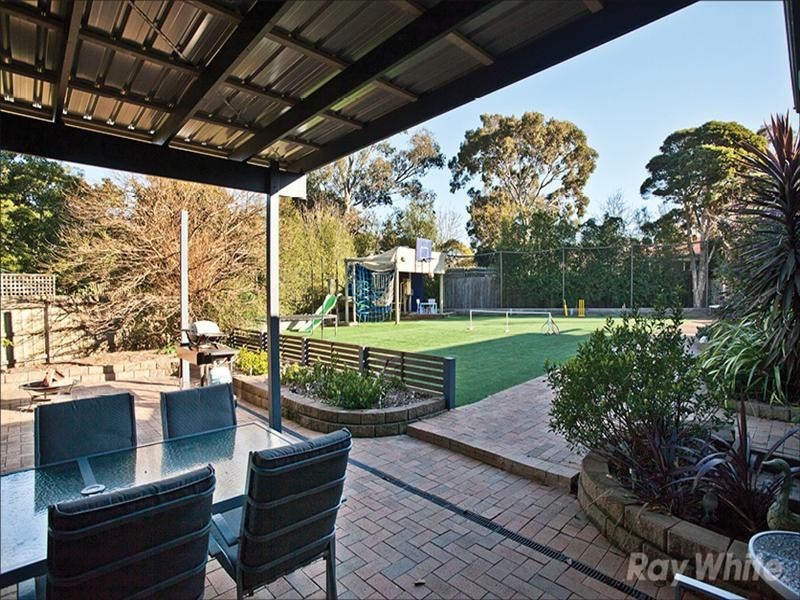 10 Eriden Close, Glen Waverley VIC 3150