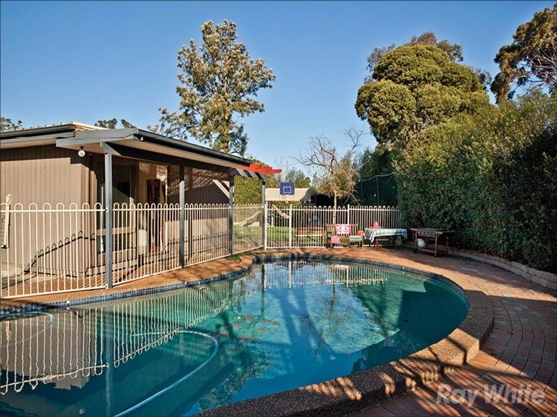 10 Eriden Close, Glen Waverley VIC 3150