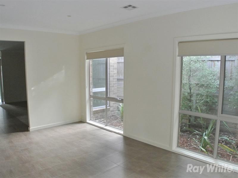 33 Panorama Drive, Forest Hill VIC 3131