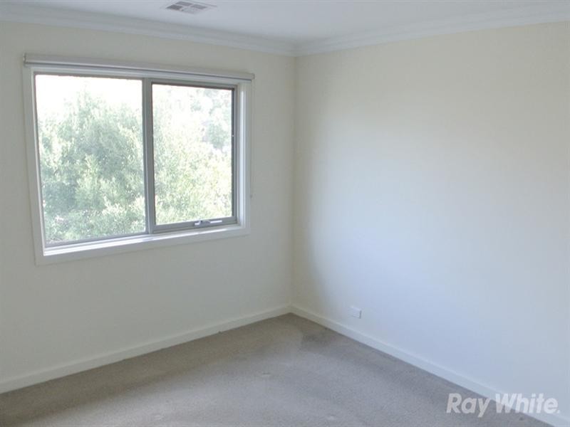 33 Panorama Drive, Forest Hill VIC 3131