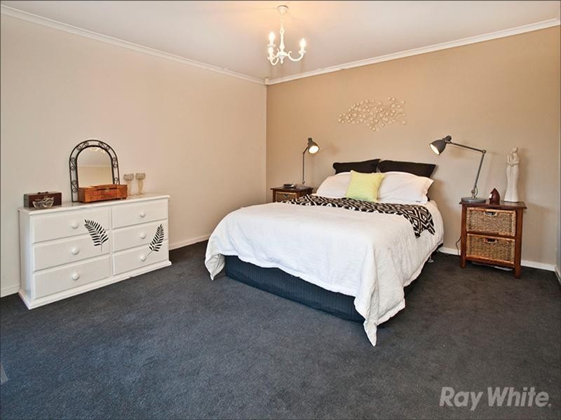 14 Maldon Court, Wheelers Hill VIC 3150