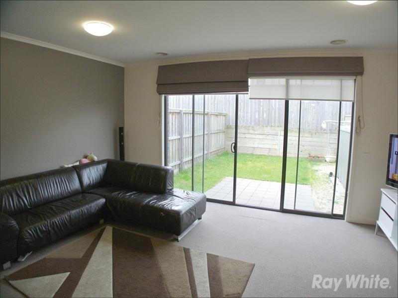 19 Edgbaston Way, Mulgrave VIC 3170