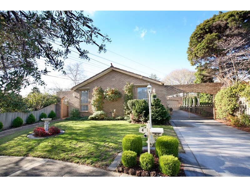 4 Thomas Court, Glen Waverley VIC 3150