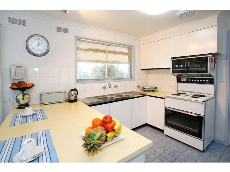 4 Thomas Court, Glen Waverley VIC 3150