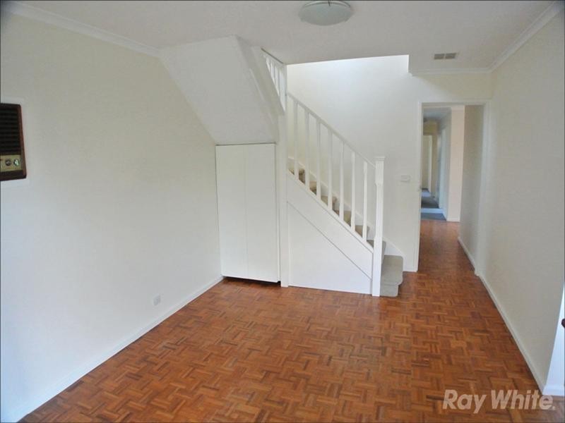 18 Tiffany Avenue, Cheltenham VIC 3192