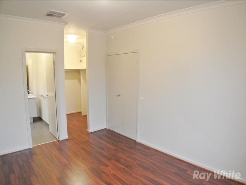 4 Goldstone Court, Keysborough VIC 3173