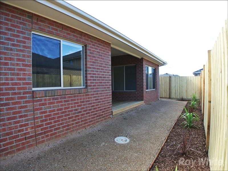 4 Goldstone Court, Keysborough VIC 3173