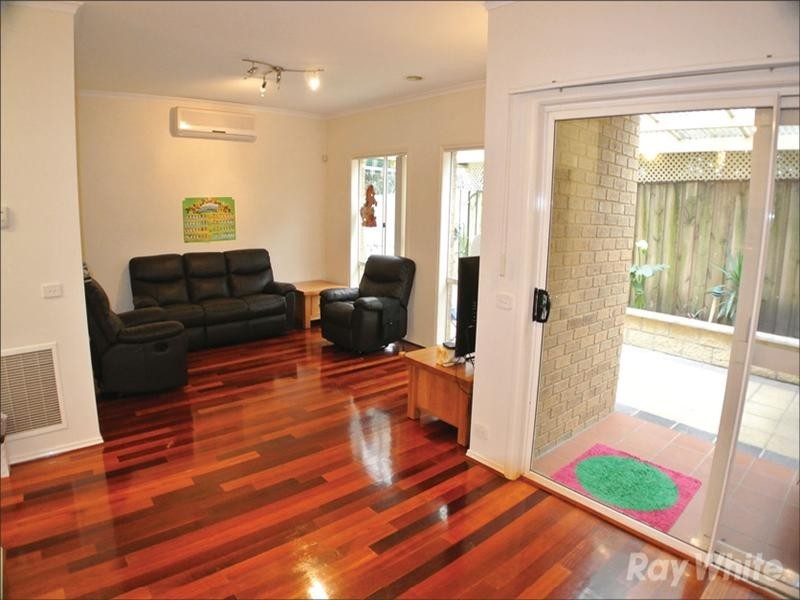 31 Larkspur Circuit, Glen Waverley VIC 3150