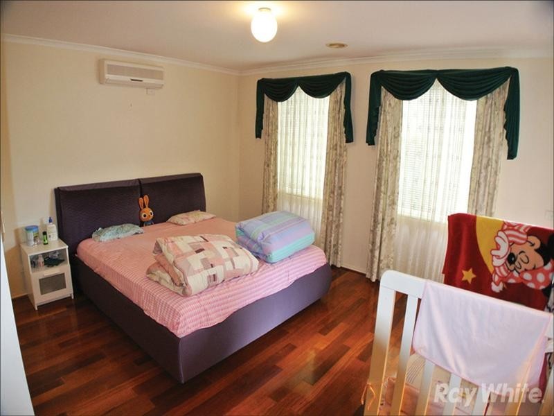 31 Larkspur Circuit, Glen Waverley VIC 3150