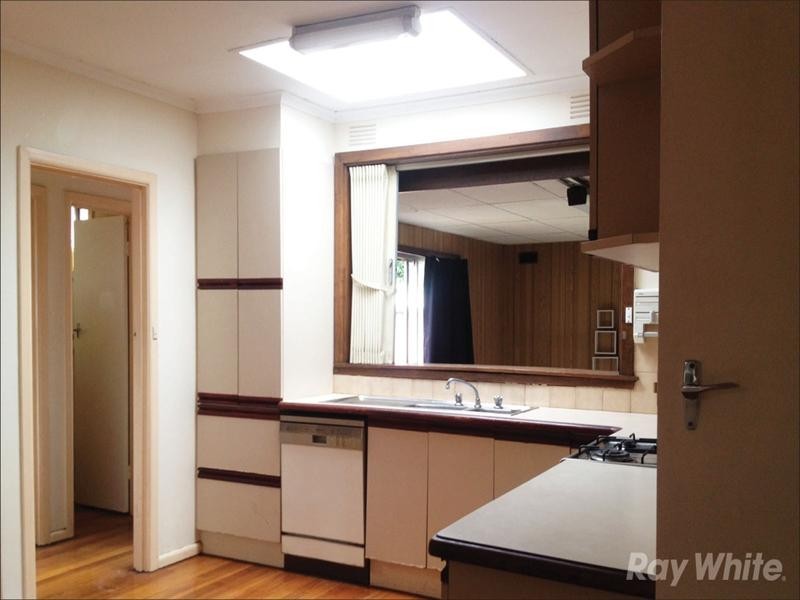 12 Rivett Crescent, Mulgrave VIC 3170