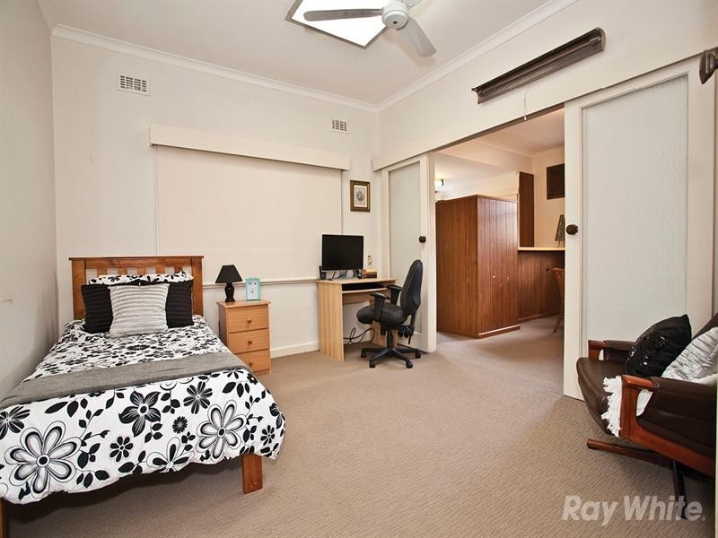 10 Jordan Grove, Glen Waverley VIC 3150