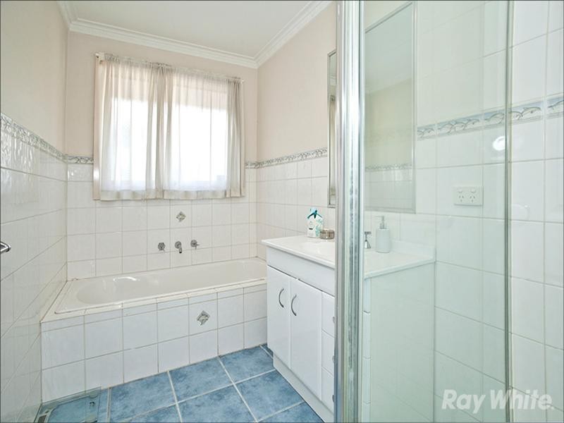 1/27 Roberts Avenue, Mulgrave VIC 3170