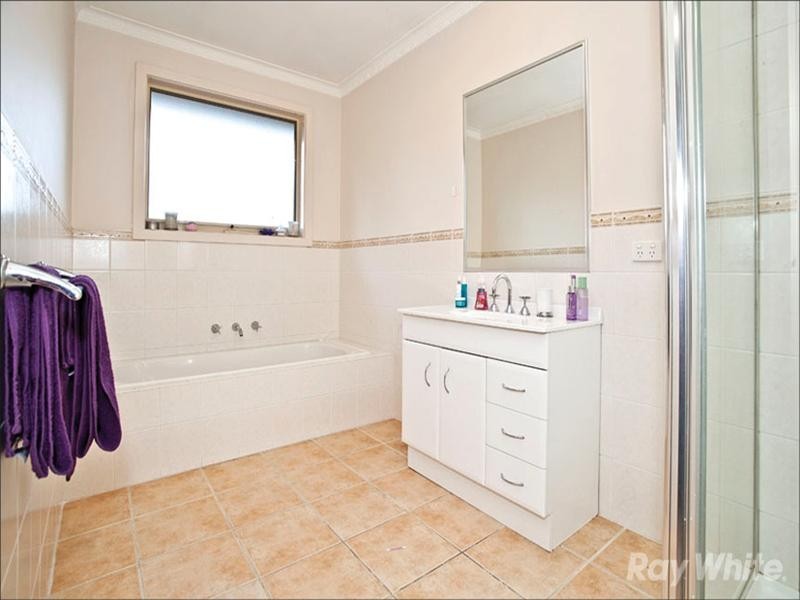 1/27 Roberts Avenue, Mulgrave VIC 3170